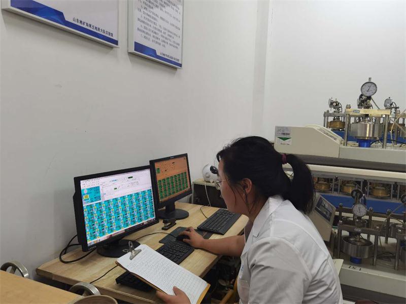 公司同002A：土工試驗(yàn)甲級，可以承擔(dān)甲級及以下工程勘察資格所能承擔(dān)工程勘察項(xiàng)目的土工試驗(yàn)任務(wù)； 聯(lián)系人：任玲，電話：18653883892(圖3)